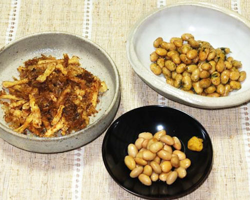 味噌豆 ／ おかかと油揚げの炒め物