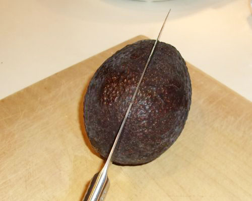 アボカドのむき方