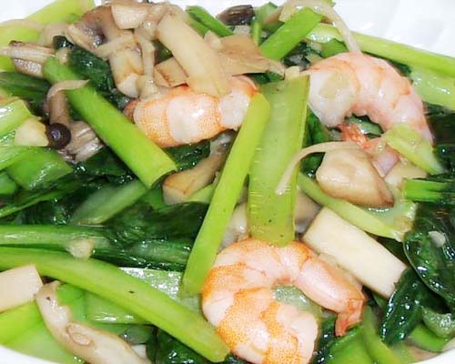 エビときのこと小松菜の炒め物