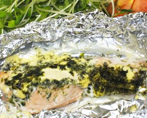 鮭と青海苔マヨネーズ　ホイル包み焼き