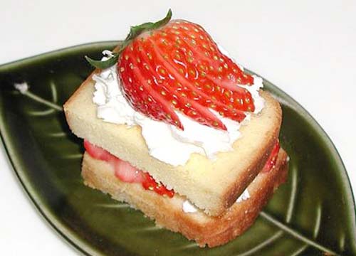 簡単イチゴのショートケーキ